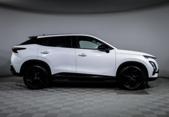 Подержанный автомобиль Omoda C5 2023 года (4 фото)