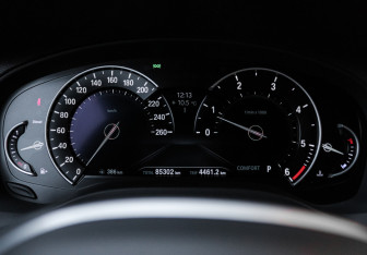 Подержанный автомобиль BMW X3 2020 года (9 фото)