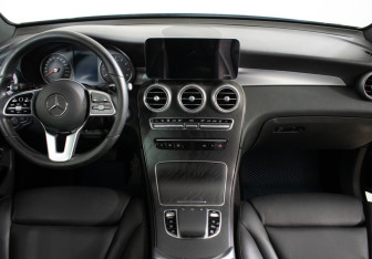 Подержанный автомобиль Mercedes-Benz GLC Coupe 2021 года (11 фото)