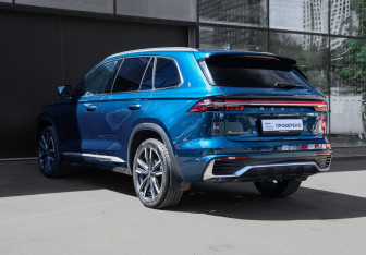 Подержанный автомобиль Geely Monjaro 2023 года (6 фото)