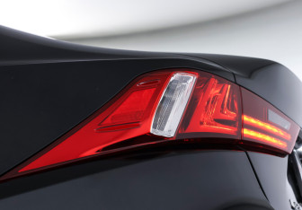 Подержанный автомобиль Lexus IS Sedan 2014 года (18 фото)