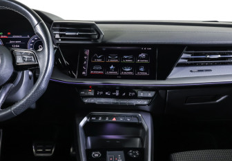 Подержанный автомобиль Audi A3 Sedan 2021 года (14 фото)