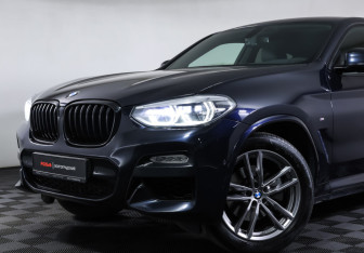 Подержанный автомобиль BMW X4 2019 года (25 фото)