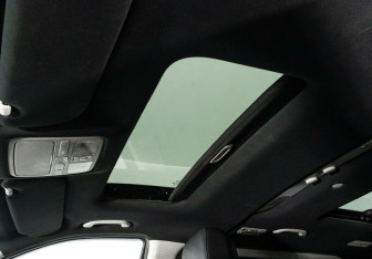 Подержанный автомобиль Hyundai Grand Starex 2012 года (11 фото)