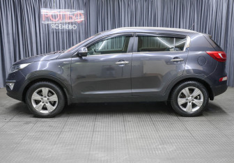Подержанный автомобиль Kia Sportage 2012 года (8 фото)