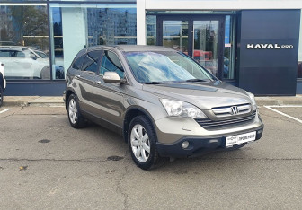 Подержанный автомобиль Honda CR-V 2008 года (3 фото)