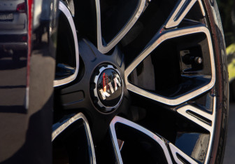 Подержанный автомобиль Kia Stinger 2018 года (28 фото)