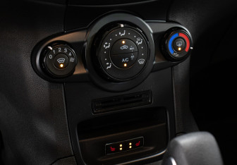 Подержанный автомобиль Ford Fiesta Hatchback 2018 года (18 фото)