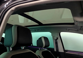 Подержанный автомобиль Volkswagen Tiguan 2021 года (15 фото)