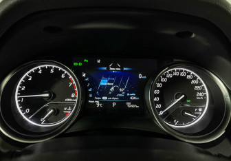 Подержанный автомобиль Toyota Camry Sedan 2019 года (11 фото)