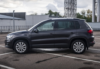 Подержанный автомобиль Volkswagen Tiguan 2016 года (8 фото)