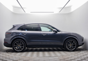 Подержанный автомобиль Porsche Cayenne 2019 года (4 фото)