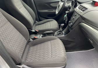 Подержанный автомобиль Opel Mokka 2014 года (9 фото)