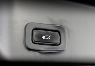 Подержанный автомобиль Land Rover Range Rover Evoque 2020 года (26 фото)