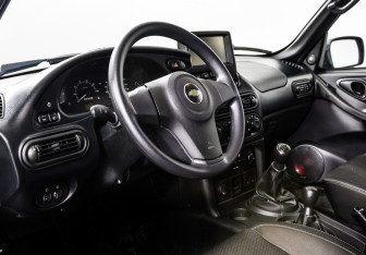 Подержанный автомобиль Chevrolet Niva 2020 года (13 фото)