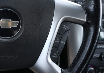 Подержанный автомобиль Chevrolet Captiva 2008 года (19 фото)