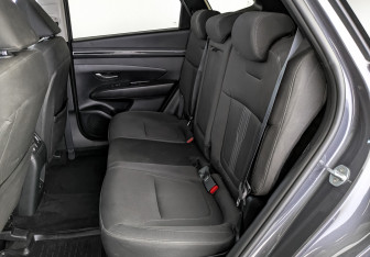Подержанный автомобиль Hyundai Tucson 2021 года (12 фото)