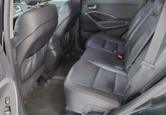 Подержанный автомобиль Hyundai Santa Fe 2014 года (18 фото)