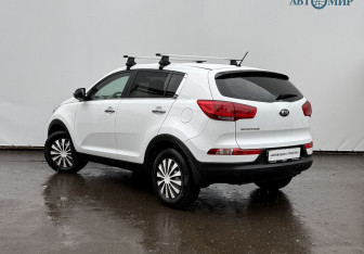 Подержанный автомобиль Kia Sportage 2015 года (7 фото)