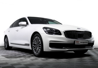 Подержанный автомобиль Kia K900 2019 года (19 фото)