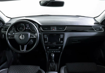 Подержанный автомобиль Skoda Rapid Liftback 2019 года (9 фото)