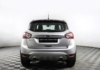 Подержанный автомобиль Ford Kuga 2012 года (4 фото)