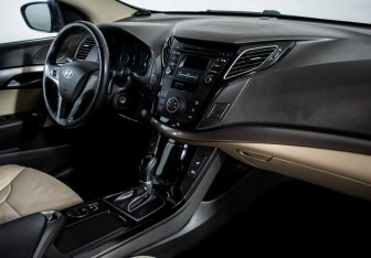 Подержанный автомобиль Hyundai i40 Sedan 2016 года (10 фото)