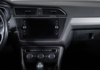 Подержанный автомобиль Volkswagen Tiguan 2019 года (13 фото)