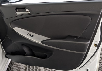 Подержанный автомобиль Hyundai Solaris Sedan 2016 года (24 фото)