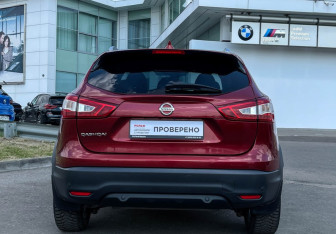 Подержанный автомобиль Nissan Qashqai 2018 года (6 фото)