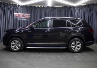 Подержанный автомобиль Volkswagen Teramont 2018 года (8 фото)