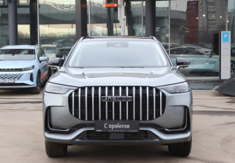 Подержанный автомобиль Jaecoo J8 2024 года (2 фото)