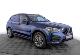 Подержанный автомобиль BMW X3 2020 года (3 фото)