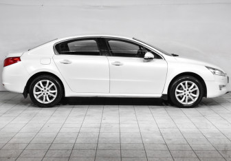 Подержанный автомобиль Peugeot 508 Sedan 2012 года (4 фото)