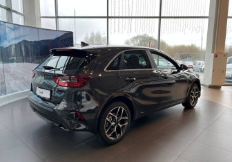 Новый Kia Ceed Hatchback 2025 (12 фото)