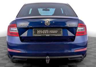 Подержанный автомобиль Skoda Octavia Liftback 2015 года (6 фото)