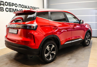 Подержанный автомобиль Chery Tiggo 4 2025 года (4 фото)