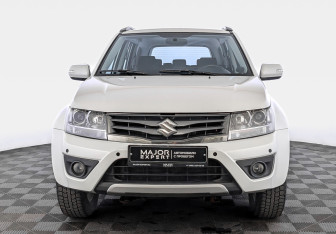 Подержанный автомобиль Suzuki Grand Vitara 2014 года (2 фото)
