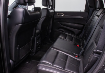 Подержанный автомобиль Jeep Grand Cherokee 2014 года (11 фото)