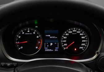 Подержанный автомобиль Mitsubishi Eclipse Cross 2021 года (12 фото)