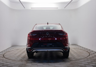 Подержанный автомобиль Renault Arkana 2021 года (6 фото)