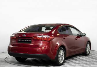 Подержанный автомобиль Kia Cerato Sedan 2013 года (5 фото)