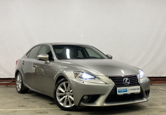 Подержанный автомобиль Lexus IS Sedan 2013 года (3 фото)