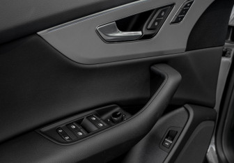 Новый Audi Q8 2025 (15 фото)