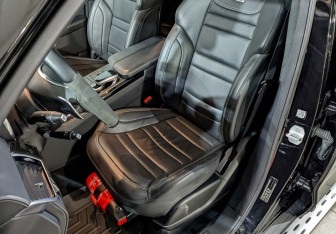 Подержанный автомобиль Mercedes-Benz GLE AMG 2016 года (20 фото)