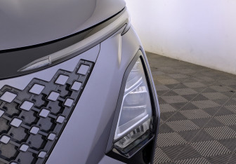 Подержанный автомобиль Omoda C5 2024 года (11 фото)