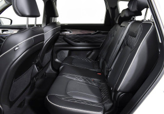 Подержанный автомобиль Exeed VX 2022 года (12 фото)