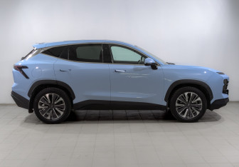 Подержанный автомобиль Jetour Dashing 2023 года (4 фото)