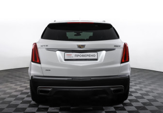 Подержанный автомобиль Cadillac XT5 2020 года (6 фото)