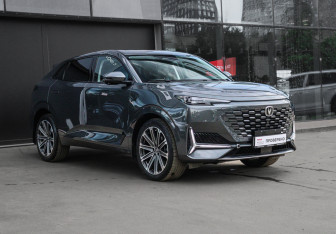 Подержанный автомобиль Changan UNI-K 2022 года (3 фото)